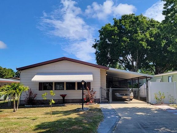 2nd image of 1120 Sabal Palm Ln