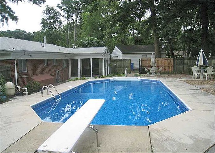 1st image of 120 Bow Ct
