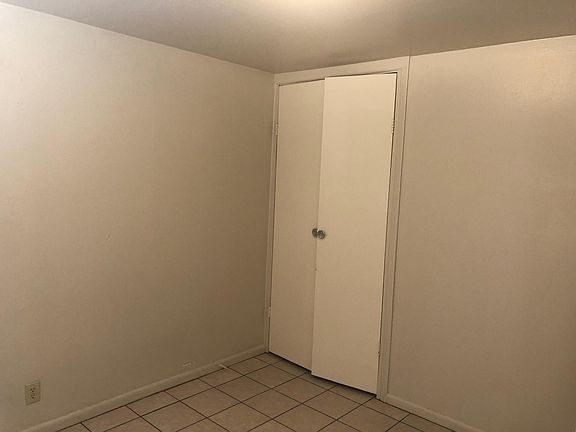 5th image of 2424 Silver Ave #1