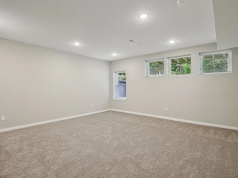 Greenwood Townhomes — Photo 32