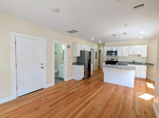 4 Sacramento Pl #3, Cambridge, MA 02138