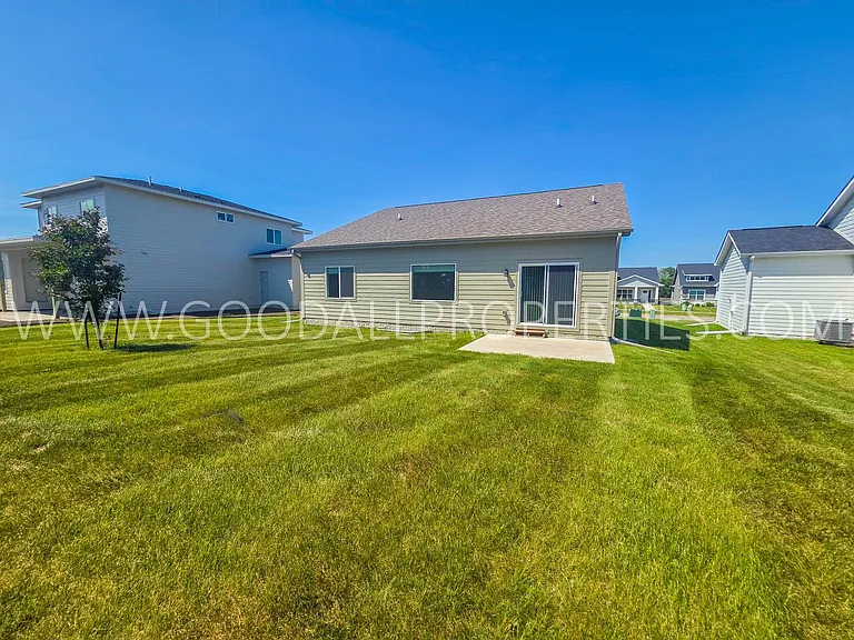 16772 Wilden Dr — Photo 26