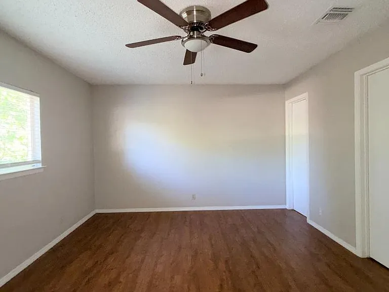 Unit Photo
