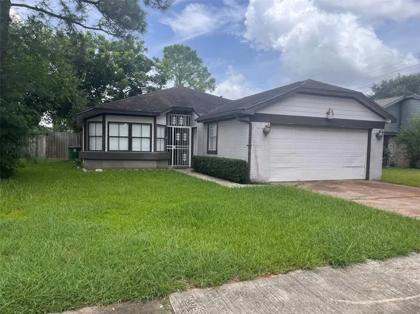 11714 Lamprey St, Houston, TX 77099