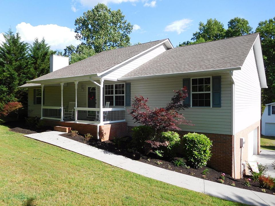 1st image of 745 Peterson Ln