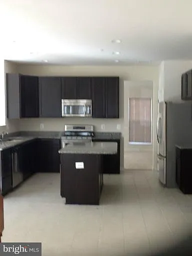 6303 Soueid St — Photo 18