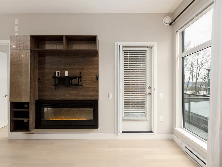 262 Salter St #315 — Photo 6