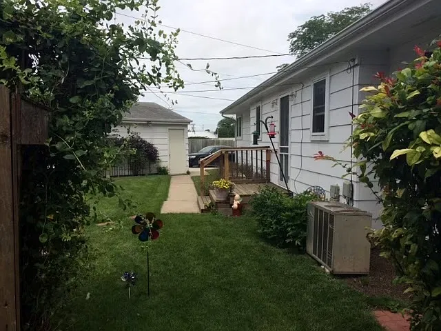 2 bed, 800 sqft, $995 — Photo 3
