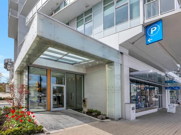 2220 Kingsway #320, Vancouver, BC V5N 0G4