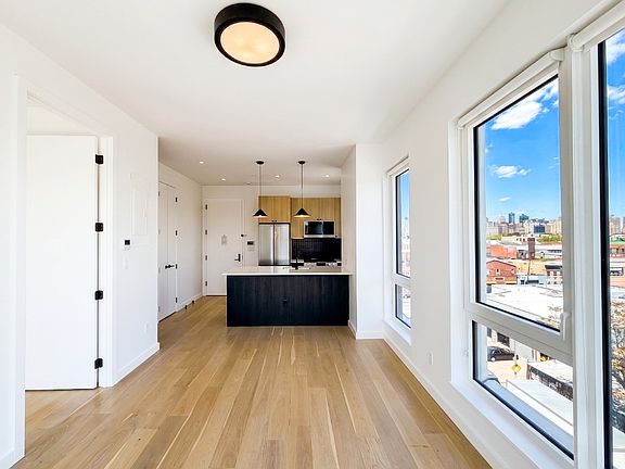 3rd image of 11-14 35th Ave #424