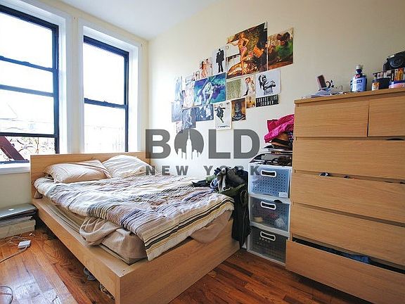 4th image of 61 Delancey St #3D