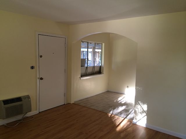 1st image of 5481 Carlson Dr #6