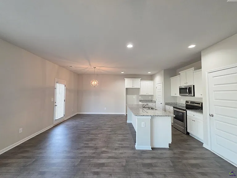 136 Red Birch Ln — Photo 6