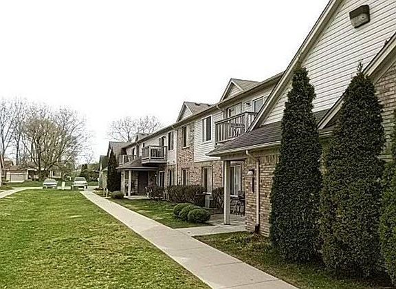 2nd image of 24131 Wedgewood Cir #44