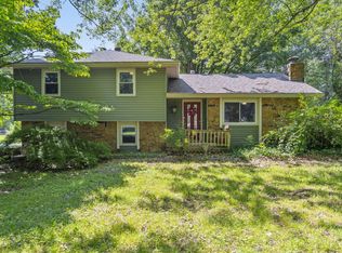 5527 S Honeysuckle Ln, Battlefield, MO 65619