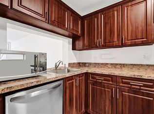 9440 Poinciana Pl APT 101, Davie, FL 33324