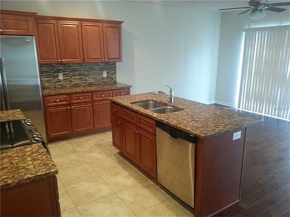 2nd image of 1860 Sommarie Way
