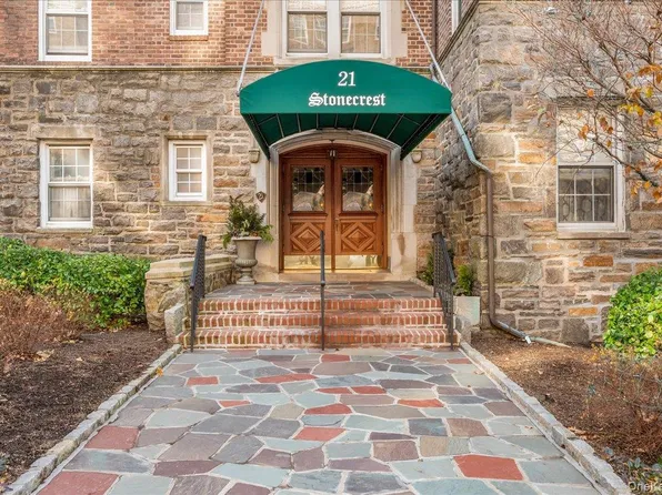 21 N Chatsworth Avenue #4F, Larchmont, NY 10538