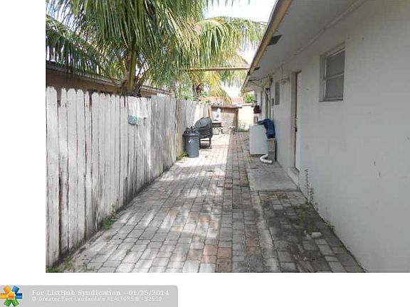 3rd image of 311 NE 30th St #1-2