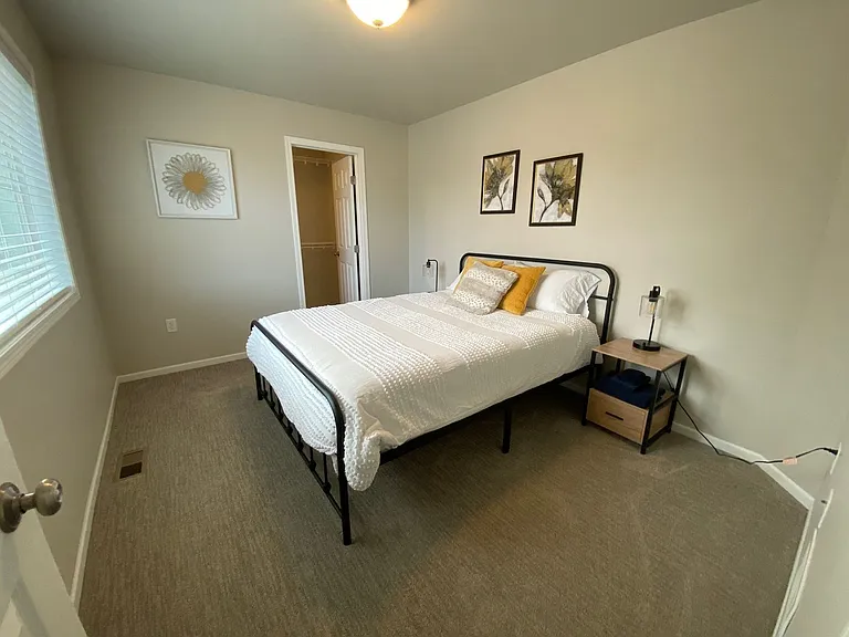 707 10th Ave N #2 — Photo 10