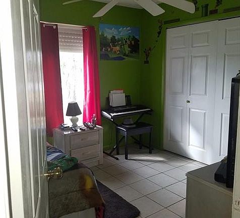 4th image of 4713 SW 8th Pl