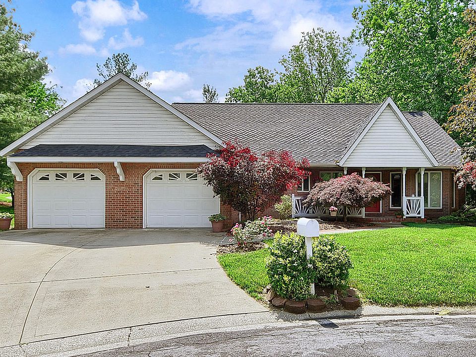 1st image of 29 Lands End Ct