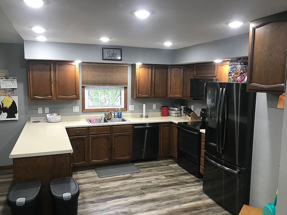 1st image of 700 7th Ave