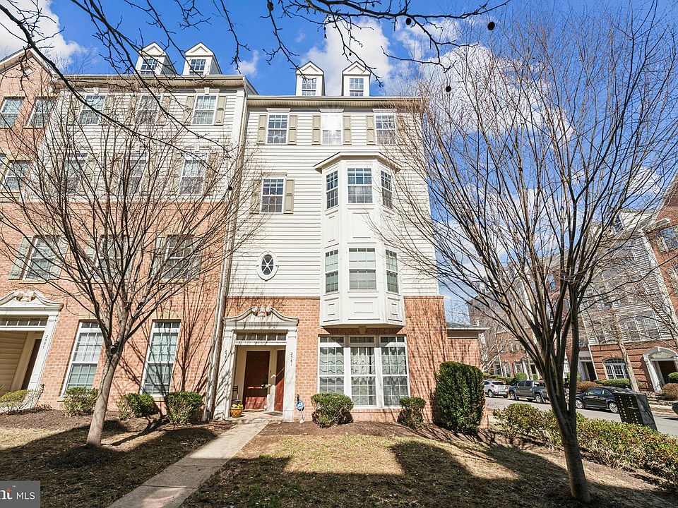 1st image of 2559 Eastbourne Dr #265
