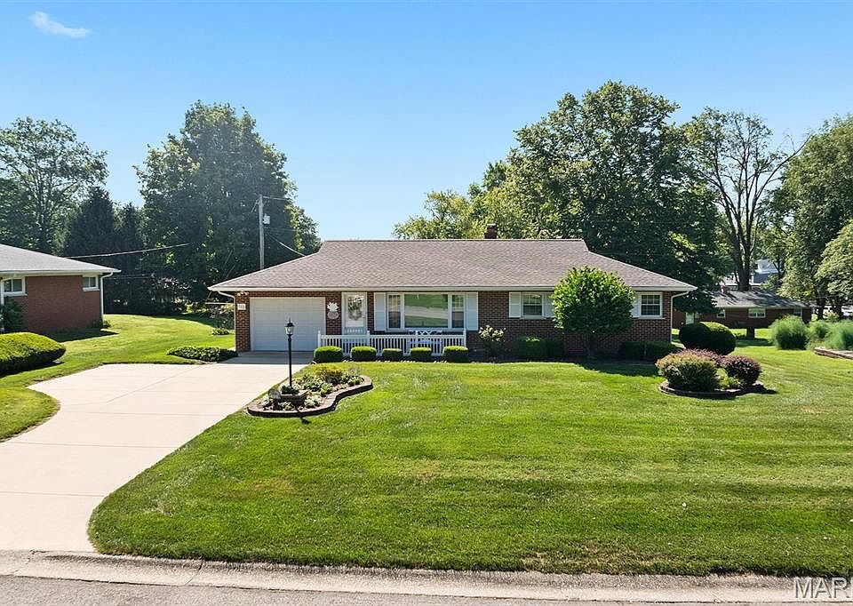 1st image of 112 Cresthaven Dr