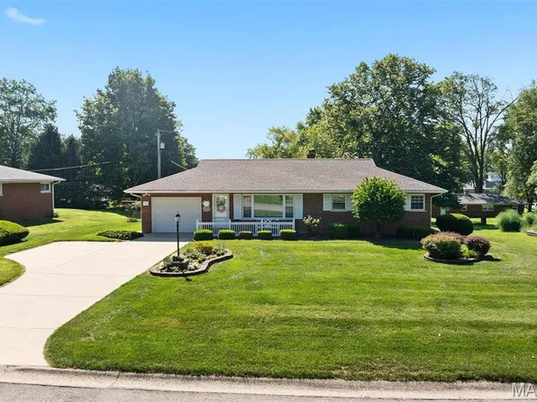 112 Cresthaven Dr, Belleville, IL 62221