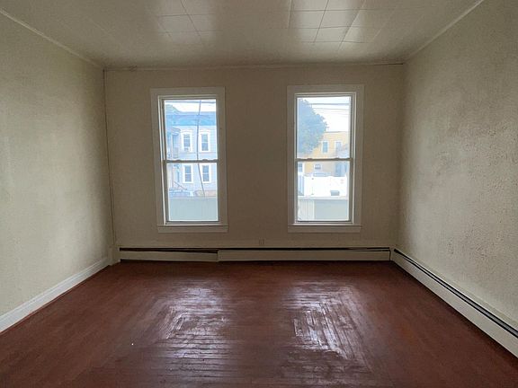 3rd image of 62.5 Park Ave #1