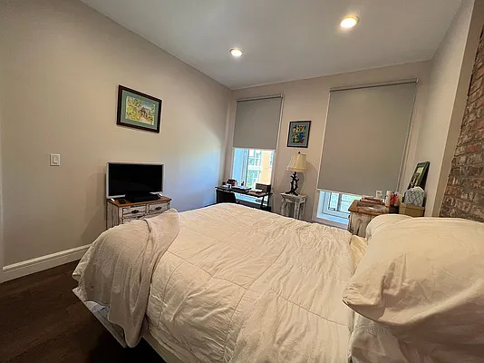 Rented by Ideal Properties Group | media 4