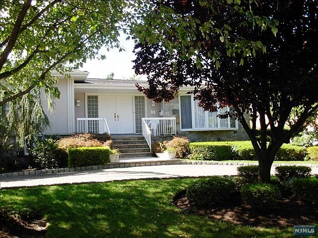 2nd image of 9 Jane Dr