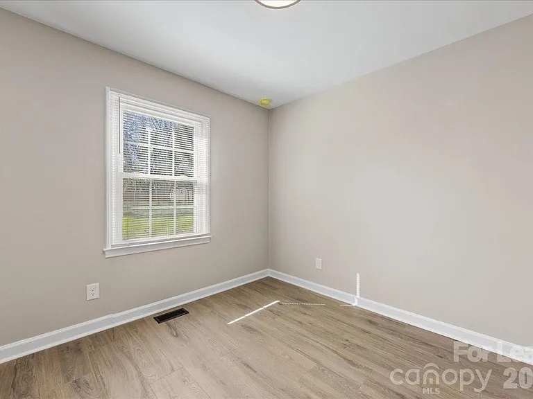4706 Walden Ct — Photo 25