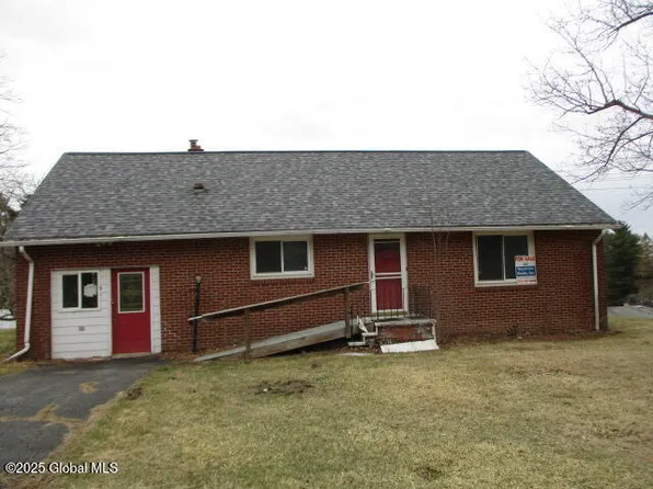 12 Downey Road, Troy, NY 12180