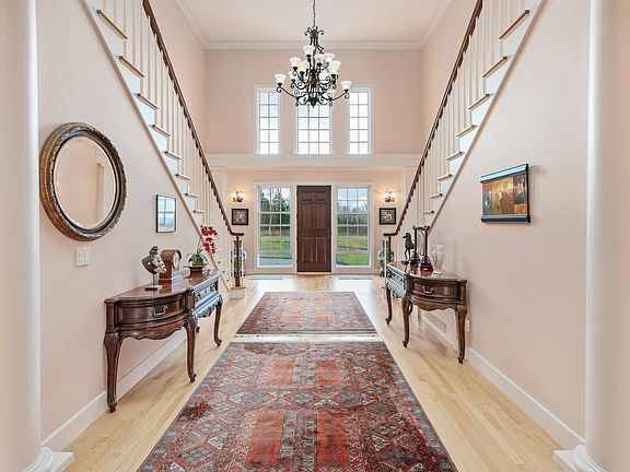 4th image of 10 Morgan Road
