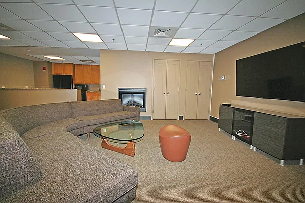 Sold by Keller Williams City Life Realty | media 15