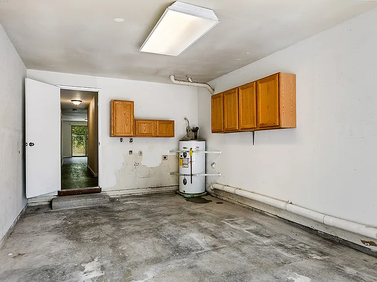 2311 O St NE — Photo 20