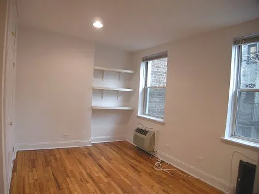 Rented by Vickers Realty | media 6