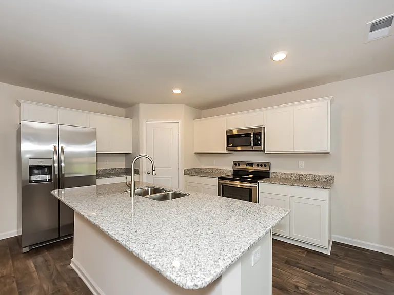 156 King Buck Dr — Photo 6