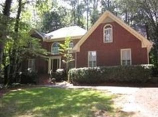 5720 Wyndemere Ln, Stone Mountain, GA 30087