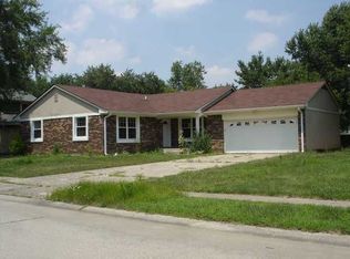 6926 Summerfield Dr N, Indianapolis, IN 46214
