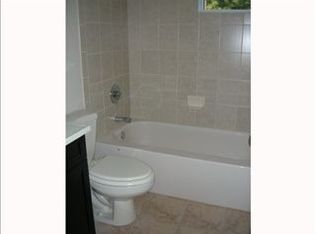 1501 Roosevelt Ave, South Park, PA