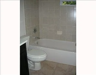 1501 Roosevelt Ave photo 1