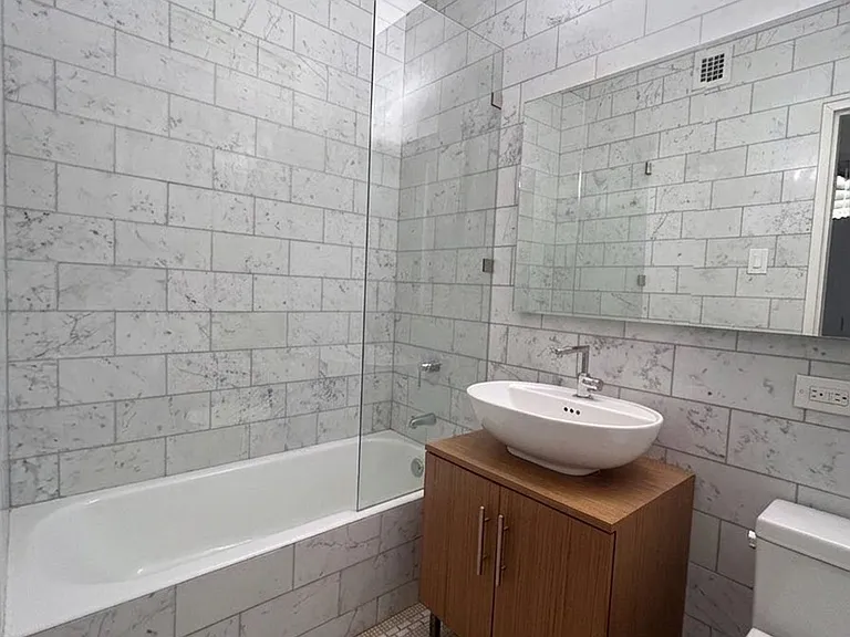 400 E 54th St #12F — Photo 10