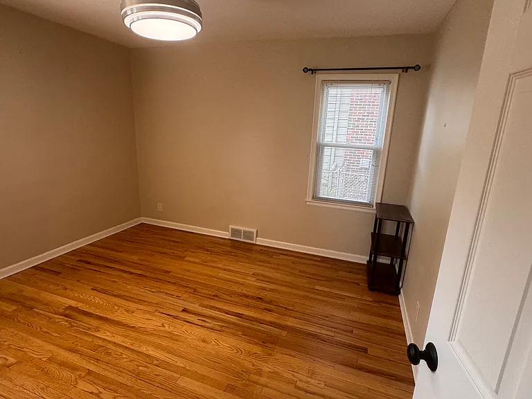 214 N Connecticut Ave — Photo 23