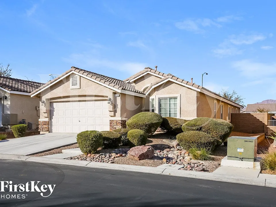 4532 Silverwind Rd