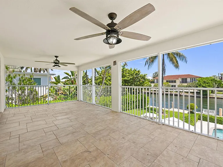 1105 Bel Air Dr #C — Photo 33
