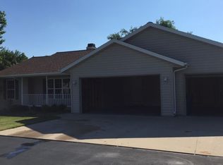 3174 Trenton Ln, Green Bay, WI 54313