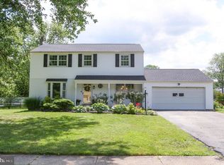 2400 Sweetbriar Rd, Wilmington, DE 19810